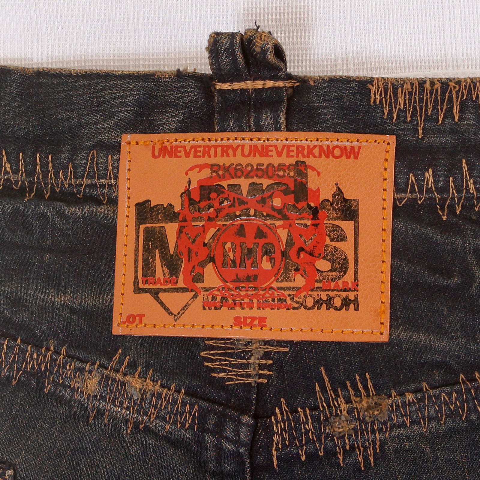 RMC MKWS EXCLUSIVE AGED WORN FINISH MENS WASHED VINTAGE CUT DENIM JEANS WITH WHISKERING AND FADING REDM5321