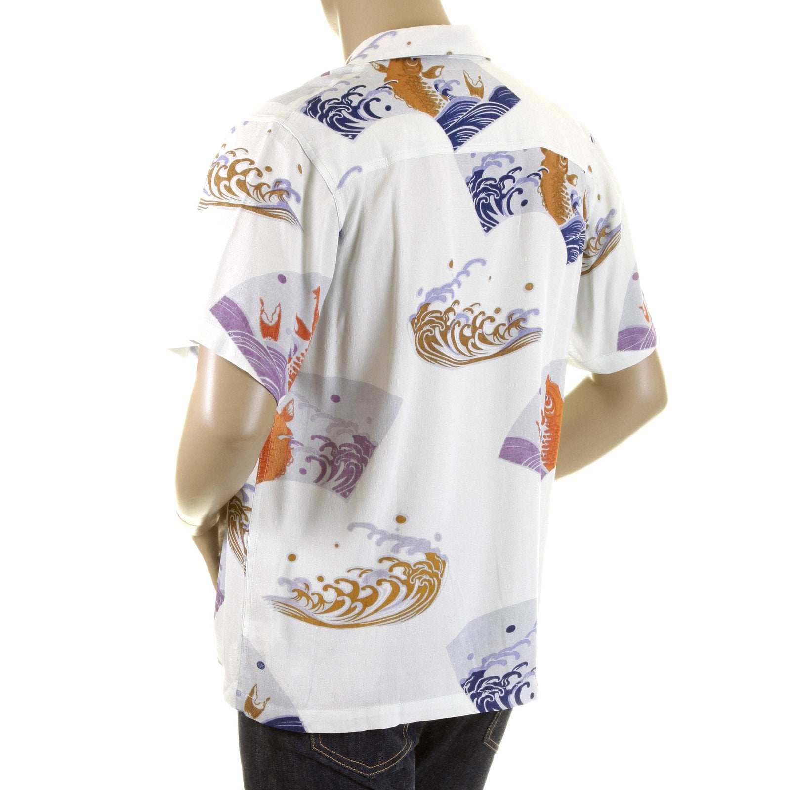 RMC JEANS MENS REGULAR FIT SHORT SLEEVE SHIRT WITH PALE BLUE CARP IN LAKE PRINT REDM0913