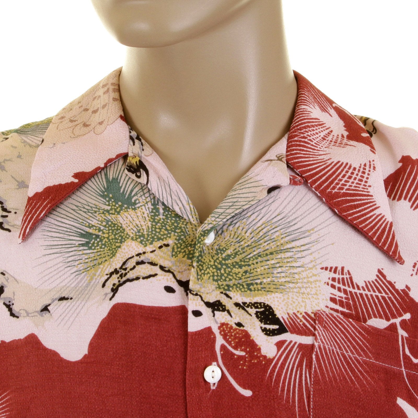 RMC JEANS REGULAR FIT SHORT SLEEVE JAPANESE EAGLE IN LEAF PRINTED SHIRT FOR MEN REDM0916