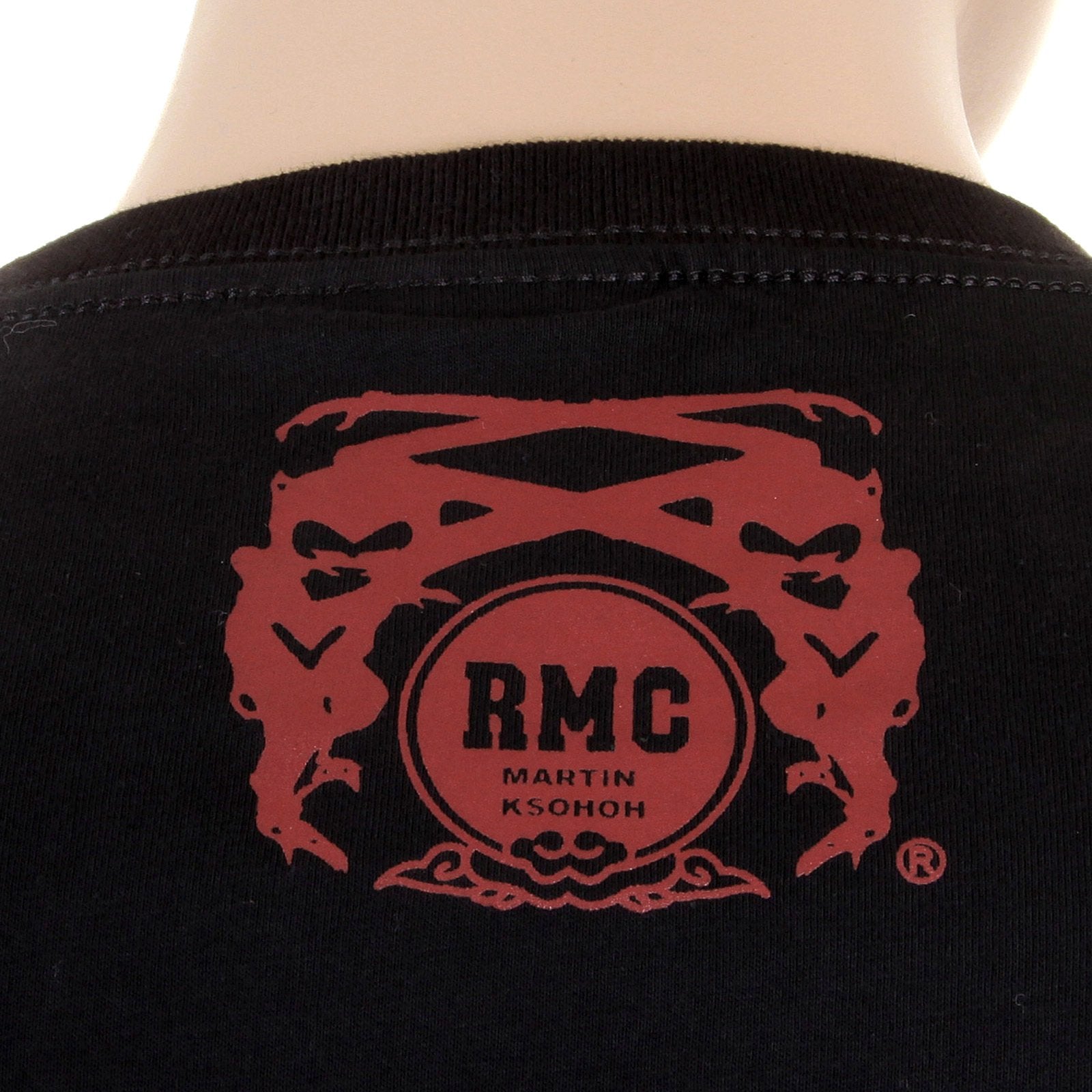 RMC CREW NECK BLACK REGULAR FIT T SHIRT WITH SMOKING SKULL AND CROSSBONES PRINT REDM2092