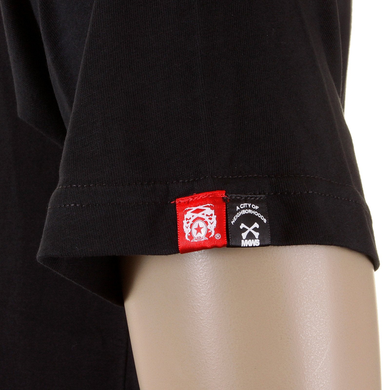 RMC JEANS SHORT SLEEVE REGULAR FIT CREWNECK CAMEL CIGARETTE PACKET PRINTED T-SHIRT IN BLACK REDM1163