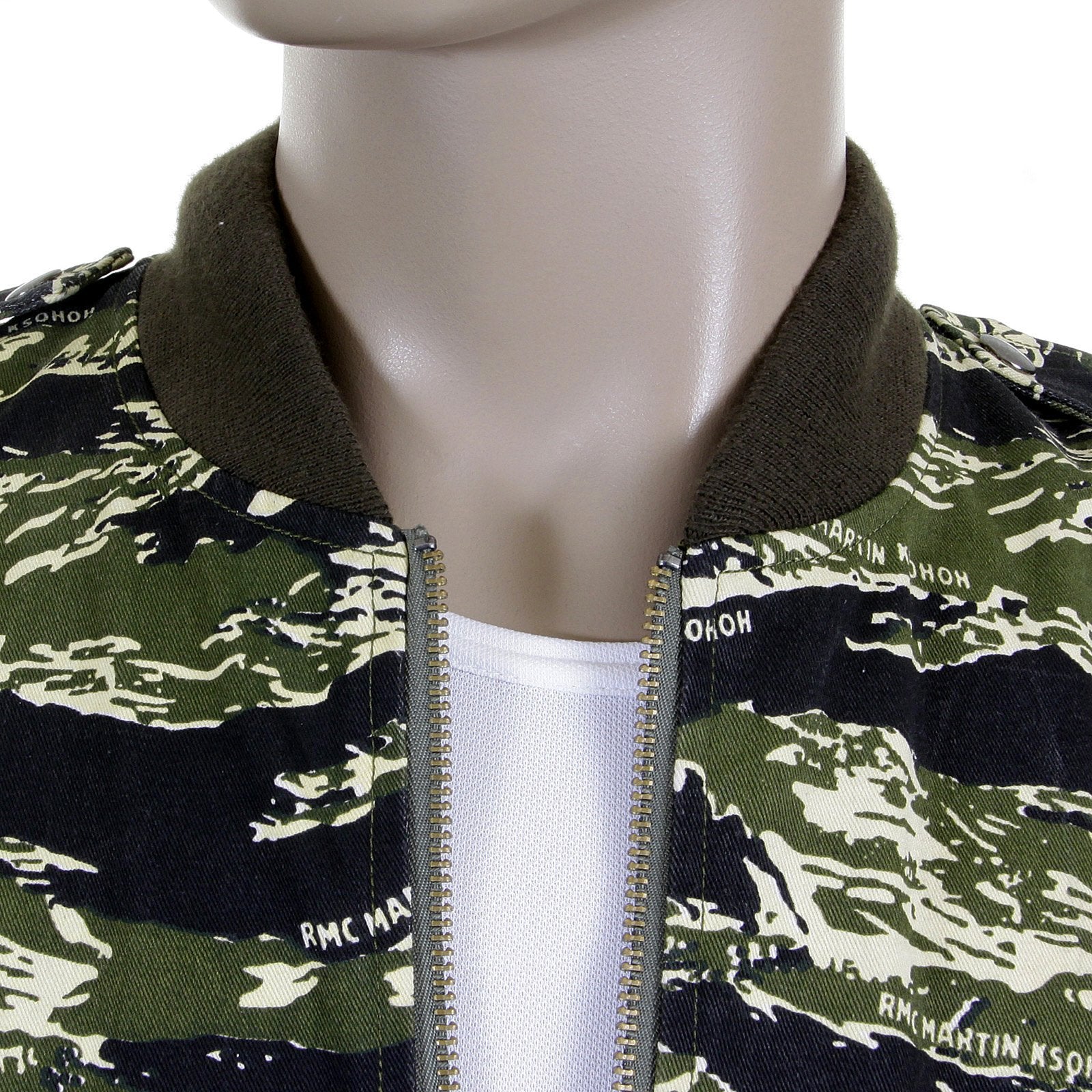 RMC JEANS REGULAR FIT GREEN CAMO RQZ1095 BOMBER JACKET FOR MEN WITH ZIP FRONT CLOSURE REDM2346A