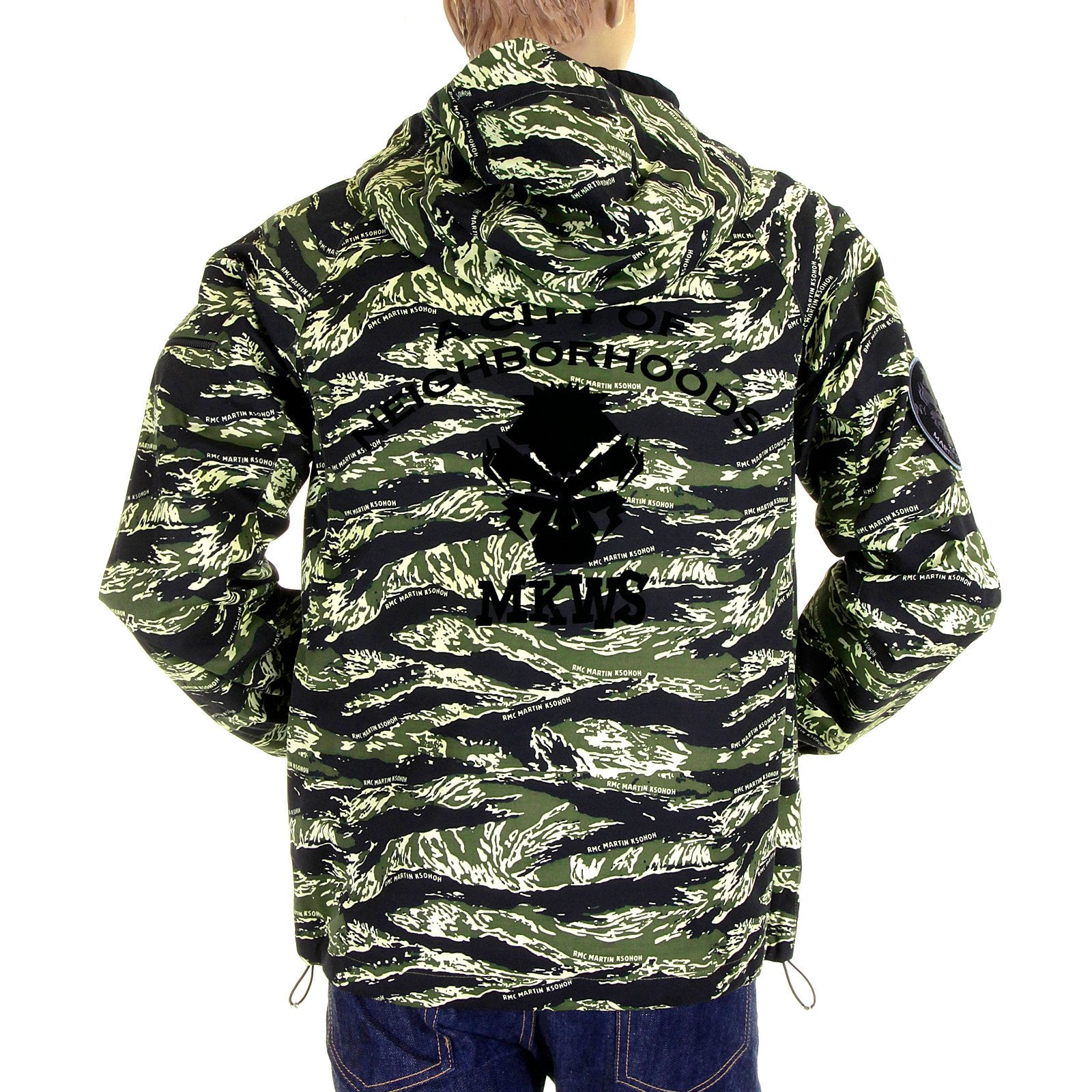 RMC JEANS REGULAR FIT GREEN TIGER CAMO RQZ1084 HOODED WINDBREAKER JACKET FOR MEN WITH ZIP FRONT CLOSURE REDM2302A