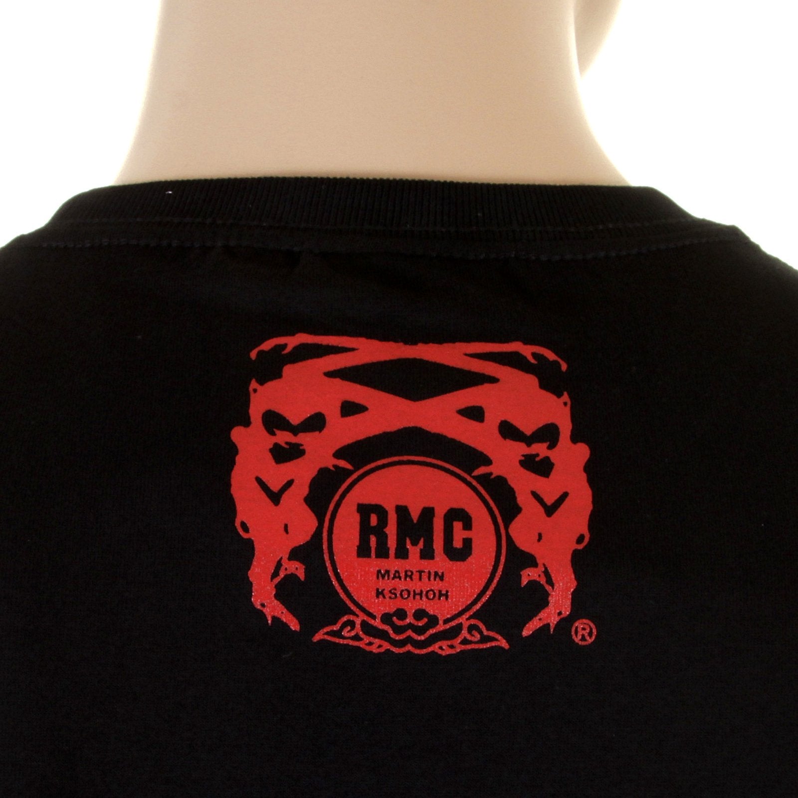 RMC JEANS REGULAR FIT RQT11072 MENS SHORT SLEEVE BLACK CREWNECK T-SHIRT WITH JAPANESE KAMON PRINT REDM0951