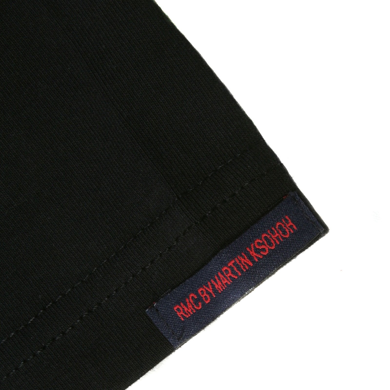 RMC MARTIN KSOHOH 100% COTTON REGULAR FIT CREW NECK SHORT SLEEVE PRINTED FUSCIA LOGO T-SHIRT IN BLACK REDM0129