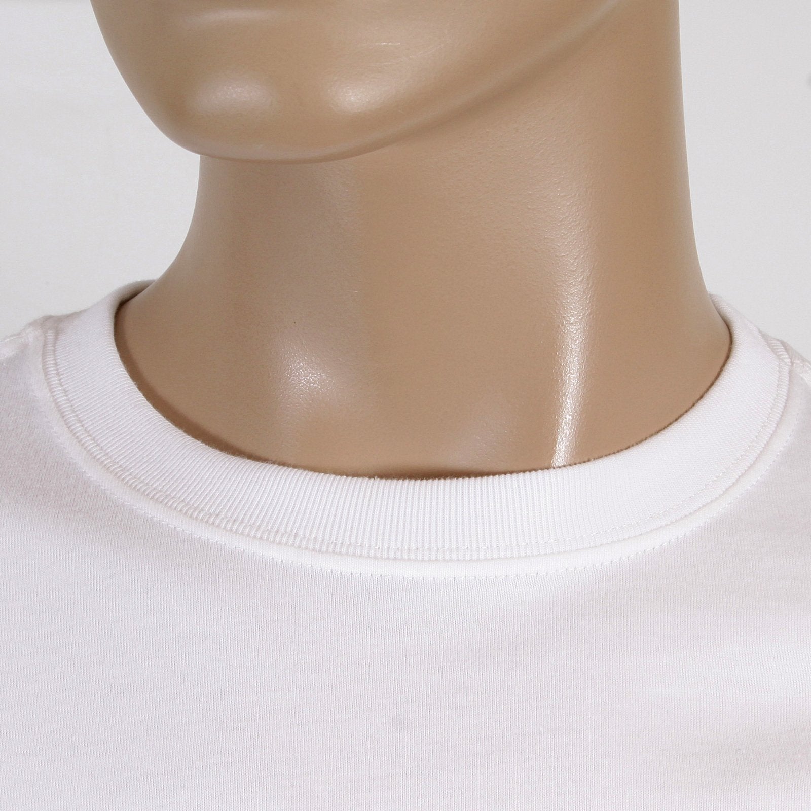 RMC MARTIN KSOHOH SHORT SLEEVE RQT11066 CREW NECK REGULAR FIT DENIM DEPARTMENT PRINTED T-SHIRT IN WHITE REDM0997