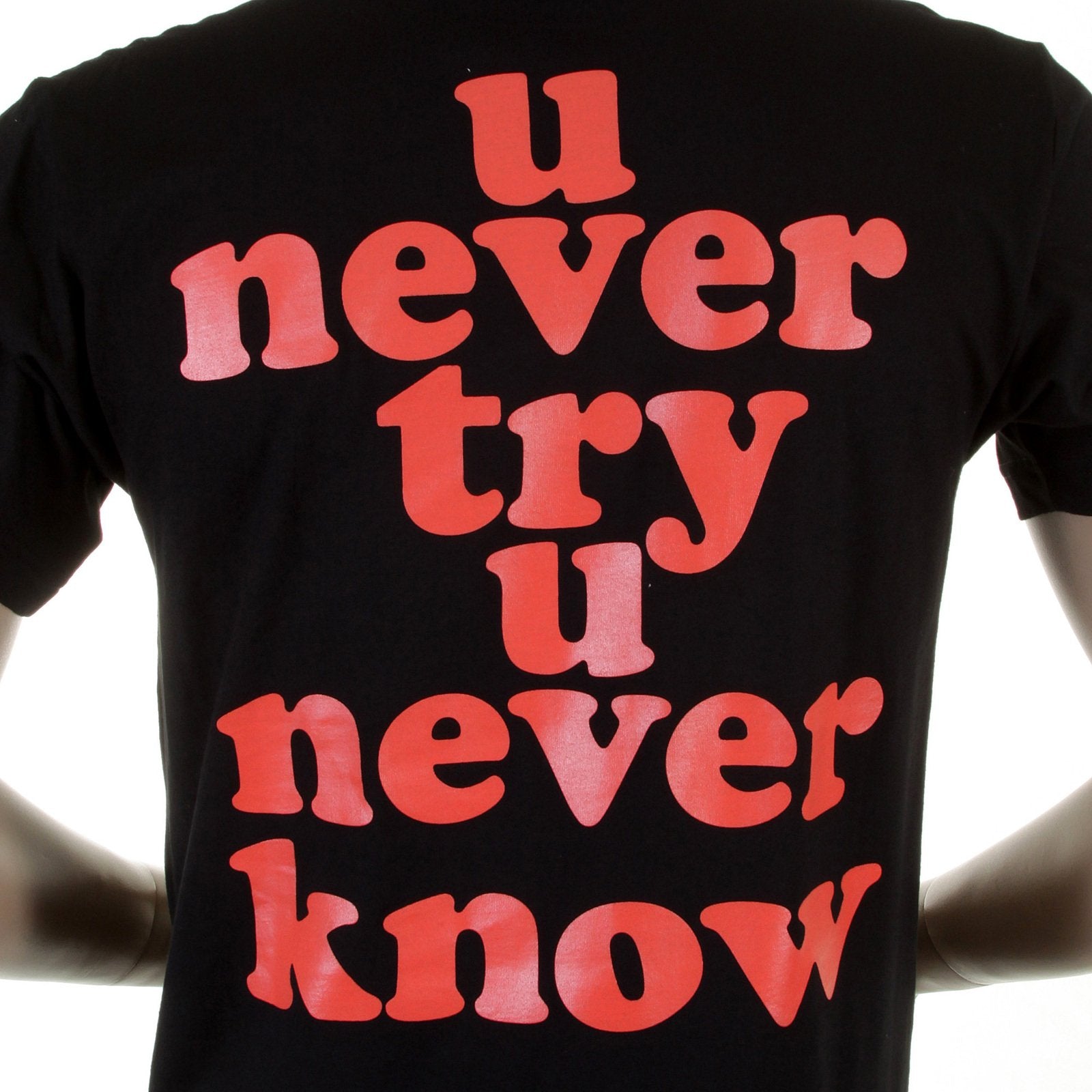 RMC MARTIN KSOHOH CREW NECK REGULAR FIT RQT1077 SHORT SLEEVE BLACK T SHIRT WITH BASKETBALL PRINT REDM0970