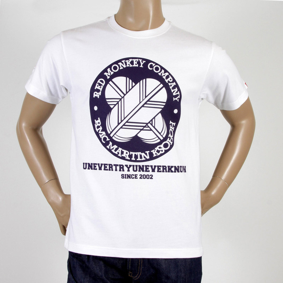 RMC MARTIN KSOHOH SHORT SLEEVE RQT11074 WHITE REGULAR FIT CREW NECK T SHIRT WITH KAMON 2 PRINT REDM0964