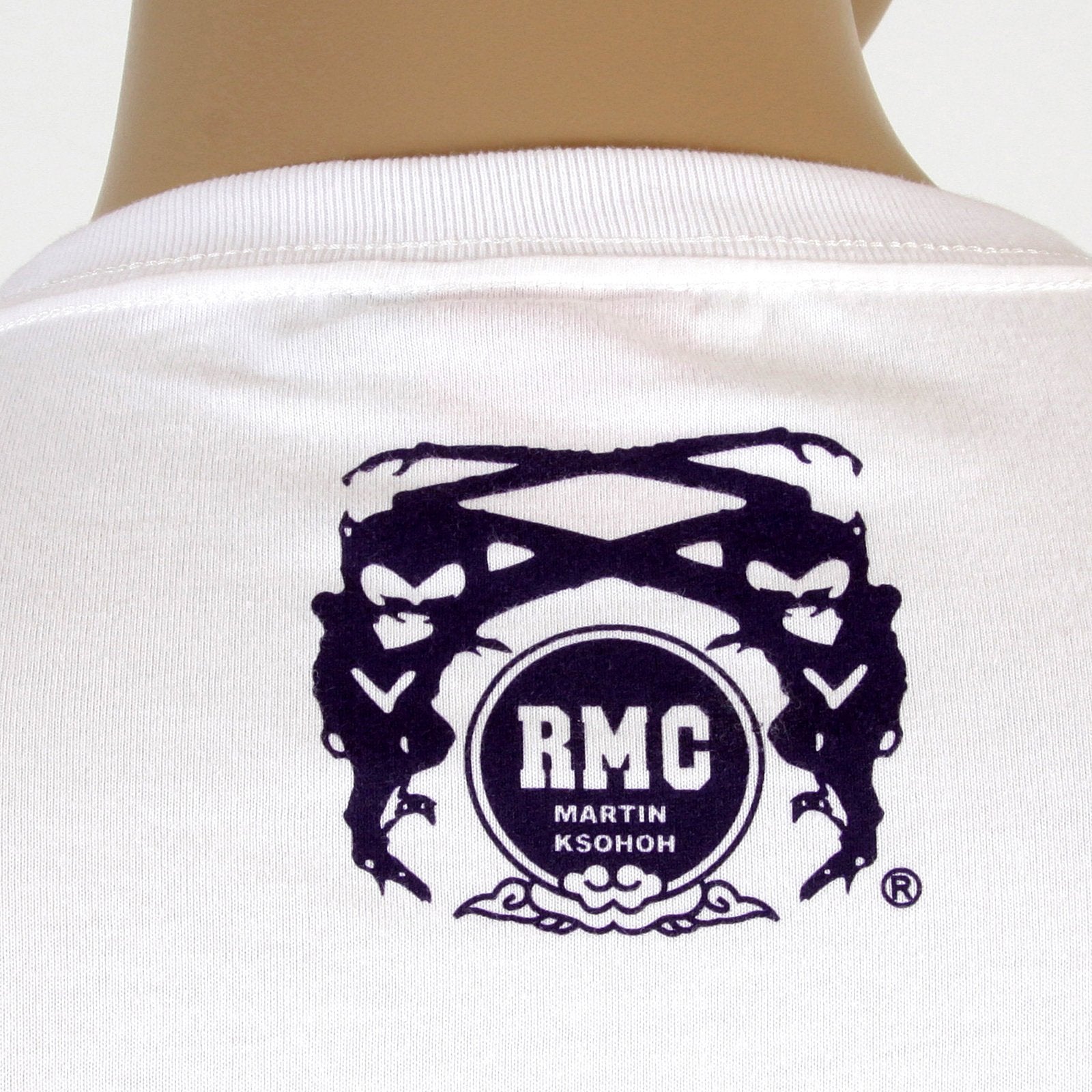 RMC MARTIN KSOHOH SHORT SLEEVE RQT11074 WHITE REGULAR FIT CREW NECK T SHIRT WITH KAMON 2 PRINT REDM0964