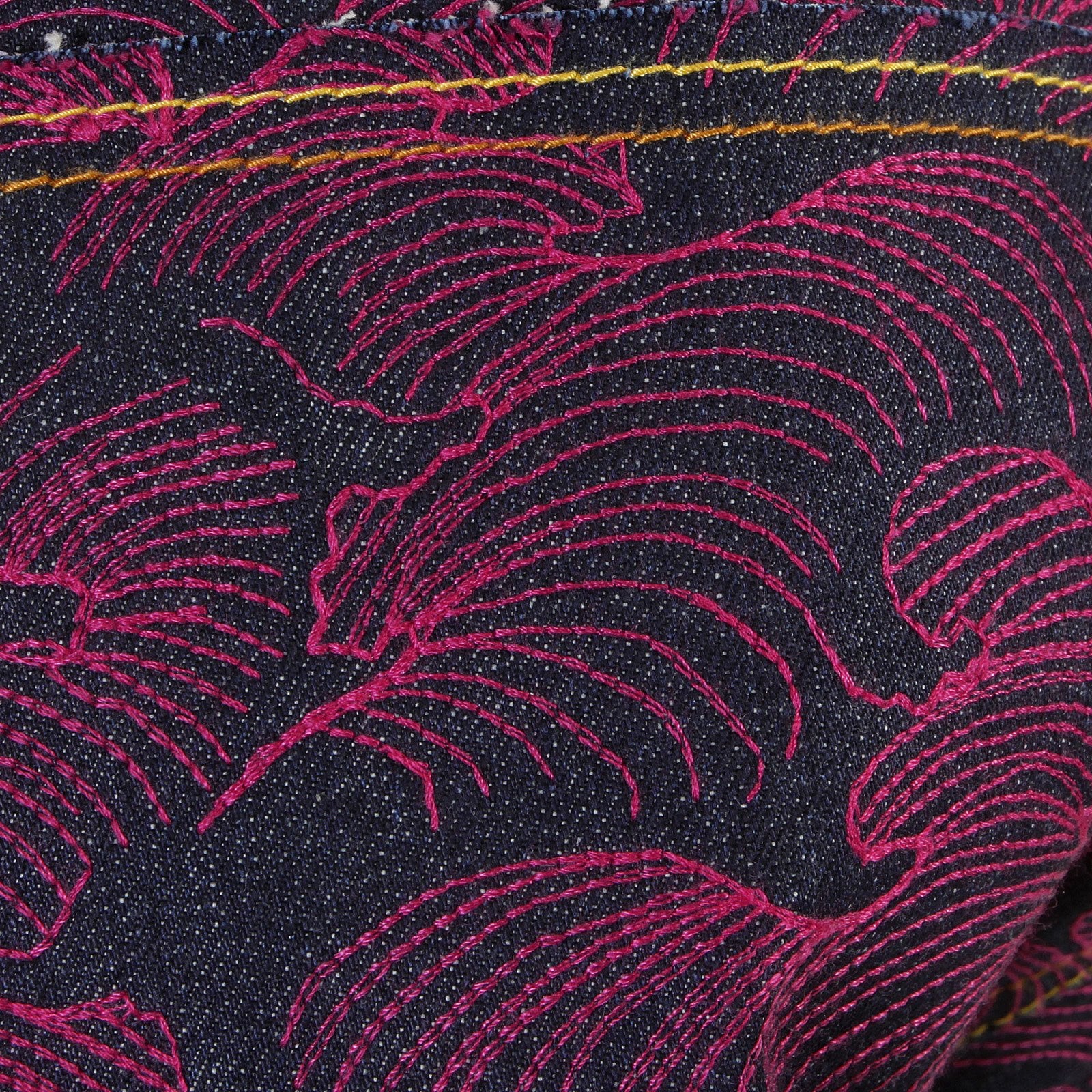 RMC MARTIN KSOHOH GENUINE VINTAGE CUT DARK INDIGO RAW DENIM JEANS WITH FUCHSIA TSUNAMI WAVE EMBROIDERY REDM1911