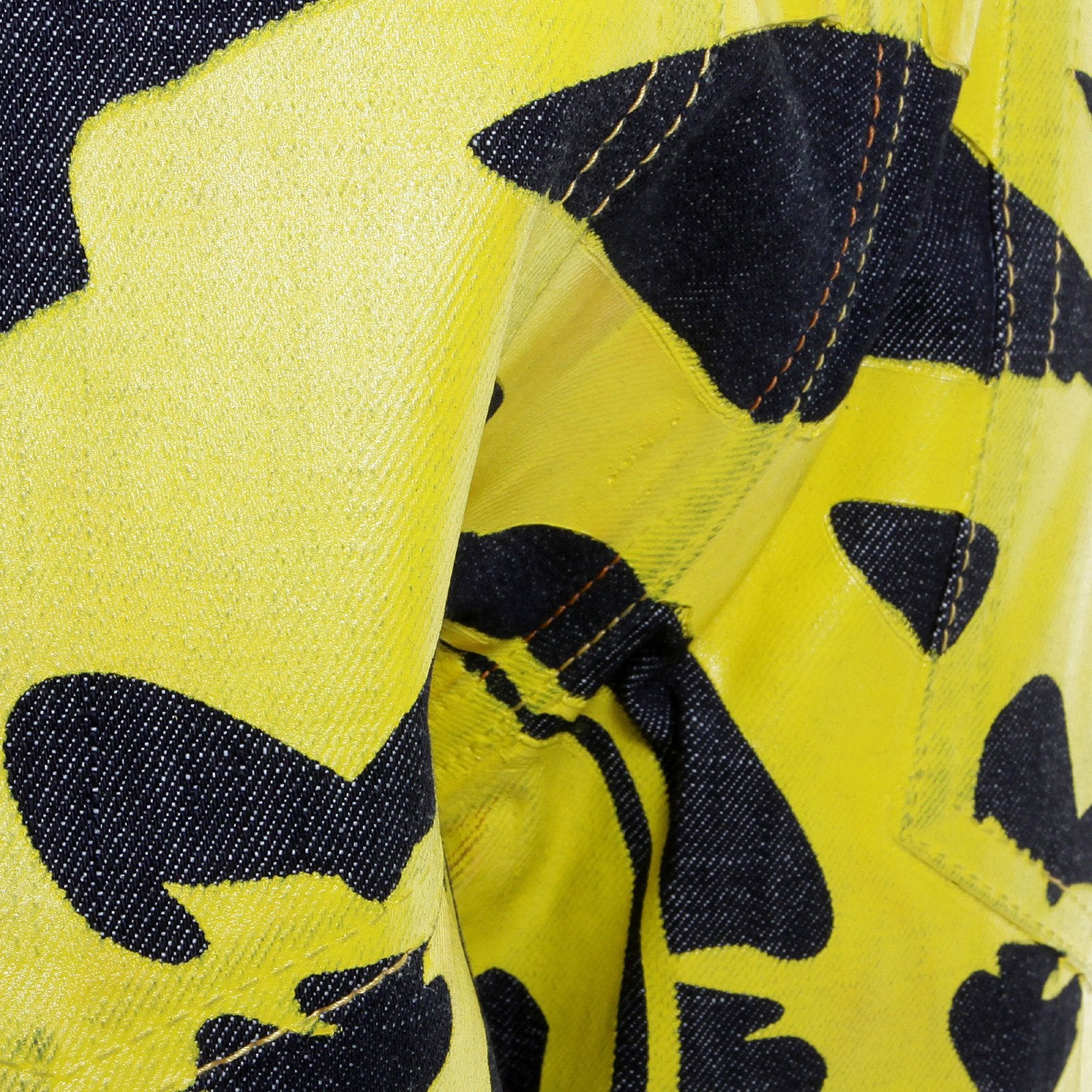 RMC JEANS LOGOA 100% COTTON MENS CARGO DENIM SHORTS WITH SUPER EXCLUSIVE YELLOW PAINTED LOGO REDM3735