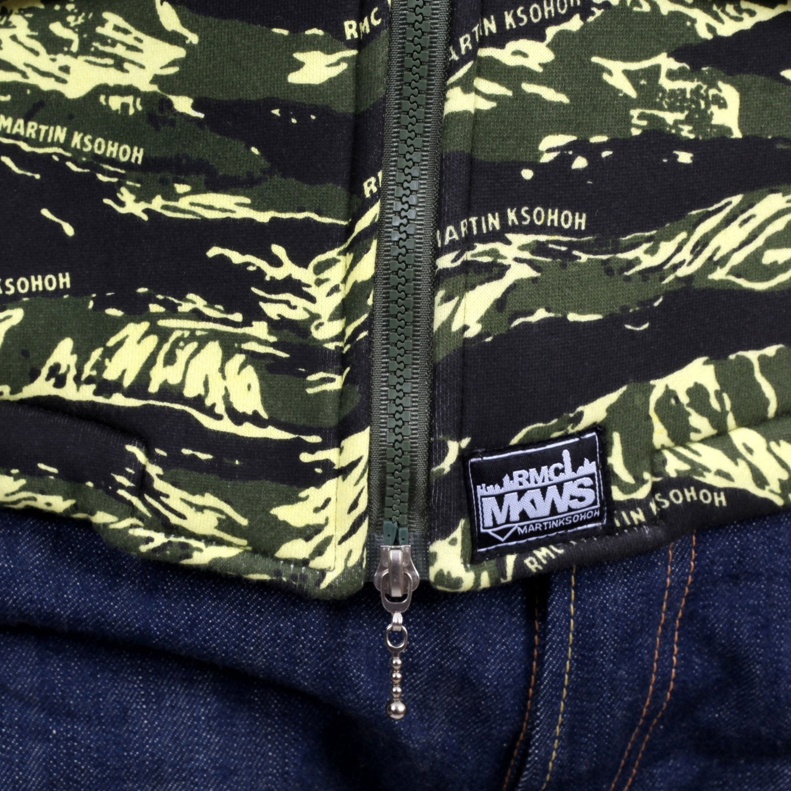 RMC MARTIN KSOHOH GREEN TIGER TEA CAMO RQJ14037 HOODED DOUBLE ZIP COTTON SWEAT JACKET WITH HIGH COLLAR REDM4418