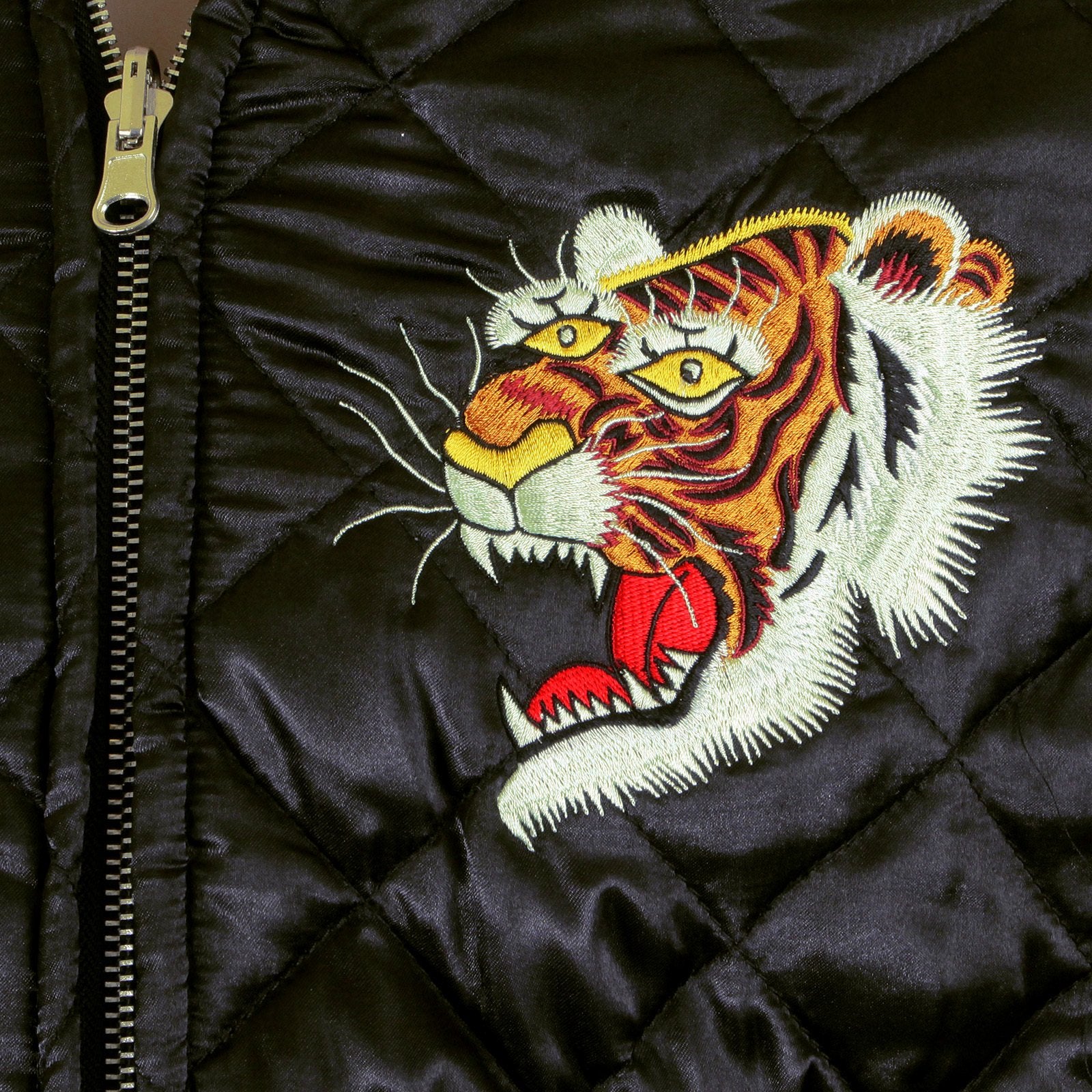 YOROPIKO RMC EXCLUSIVE DESIGN TIGER EMBROIDERED BLACK AND GOLD FULLY REVERSIBLE SOUVENIR JAPAN JACKET YORO5662