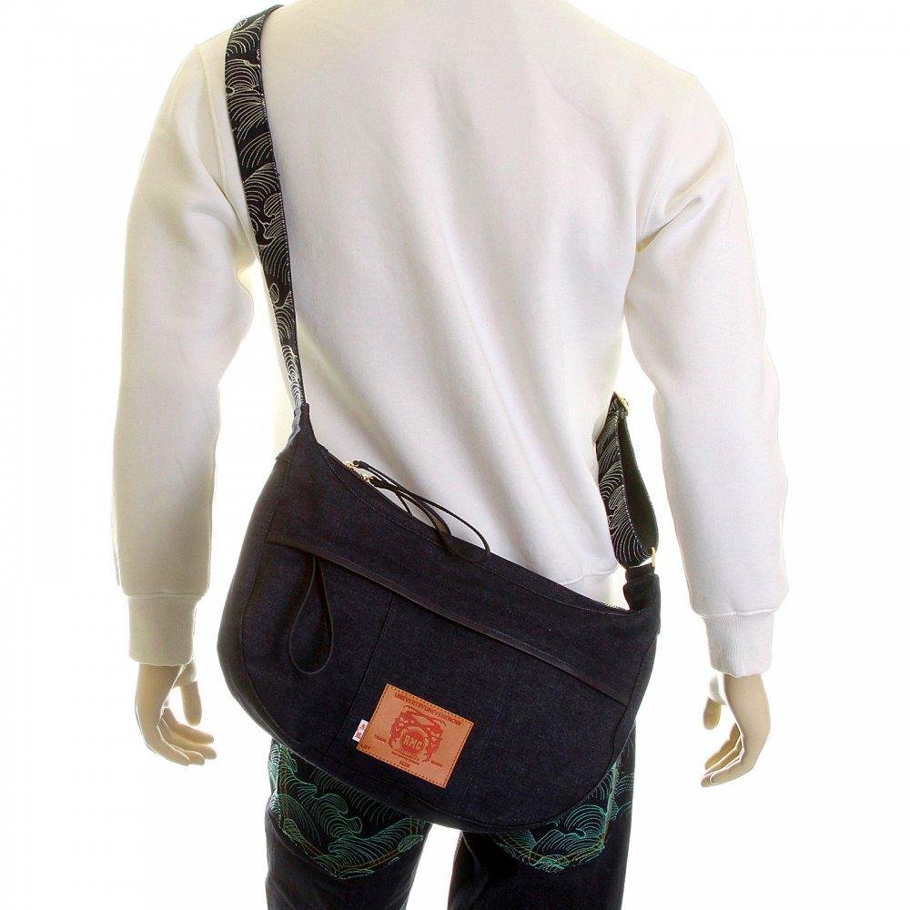 RMC JEANS FULLY LINED UNISEX DENIM SHOULDER BAG WITH LEATHER HANDLES, ZIP PULLS AND TRIM REDM5528