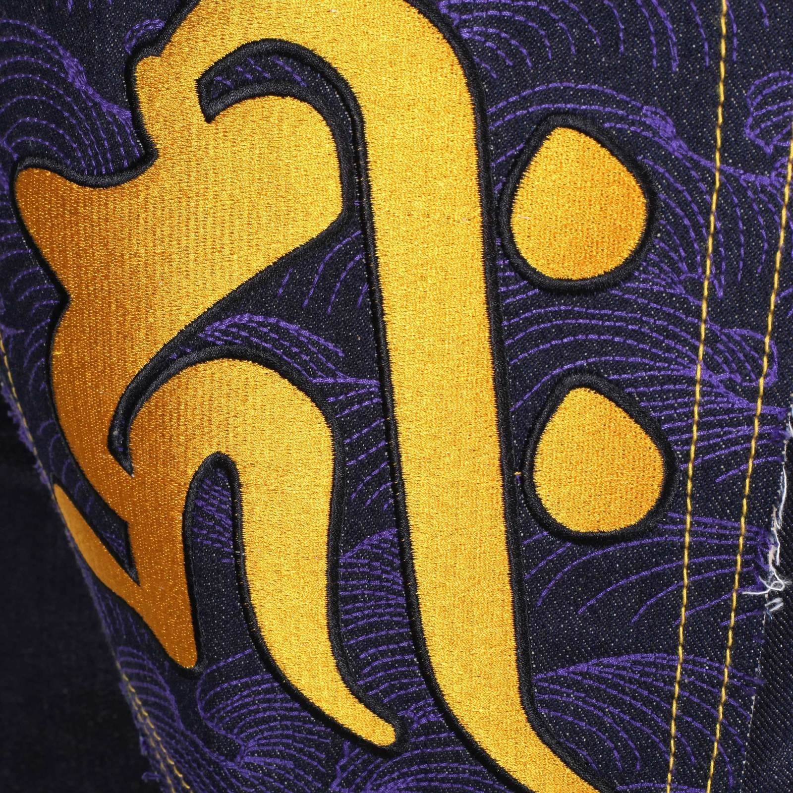 RMC JEANS DARK INDIGO GENUINE AMIDA NYORAI YEAR OF THE PIG EMBROIDERED VINTAGE RAW SELVEDGE JEANS REDM9074
