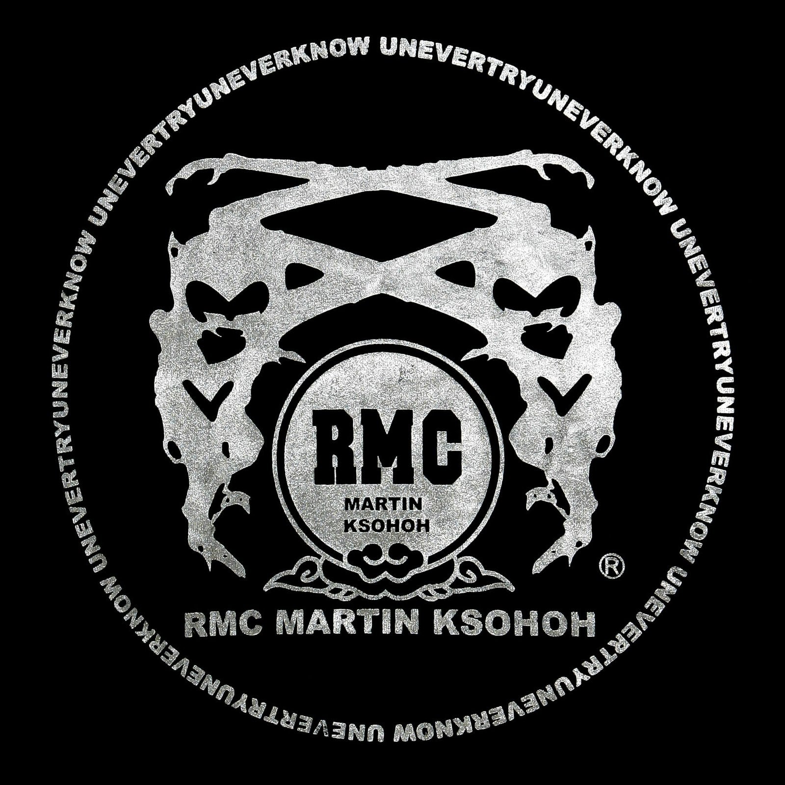 RMC MARTIN KSOHOH 100% COTTON REGULAR FIT CREW NECK SHORT SLEEVE BLACK T SHIRT WITH SILVER LOGO PRINT REDM0072