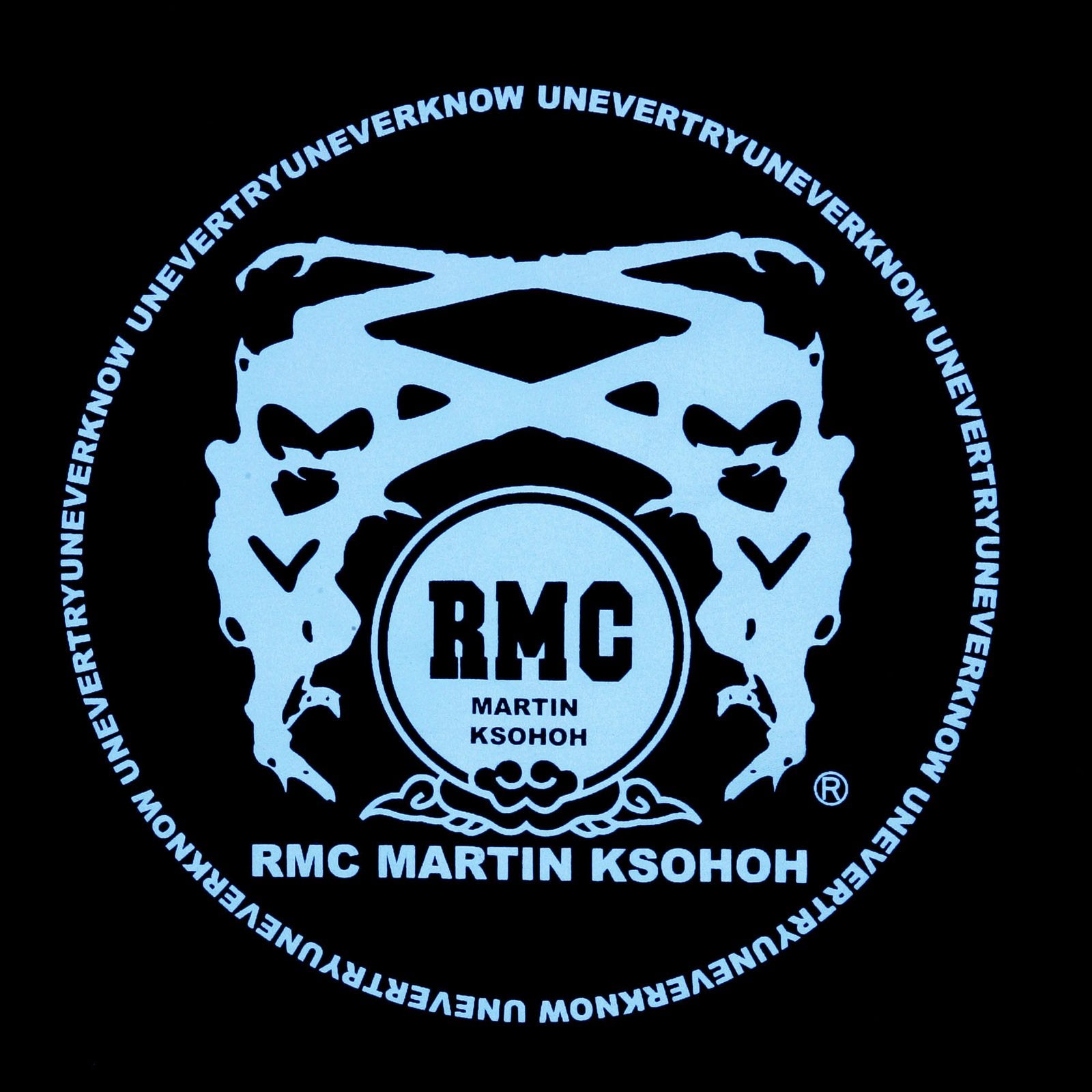 RMC MARTIN KSOHOH REGULAR FIT SHORT SLEEVE CREW NECK BLACK T SHIRT WITH LIGHT BLUE LOGO PRINT REDM0122