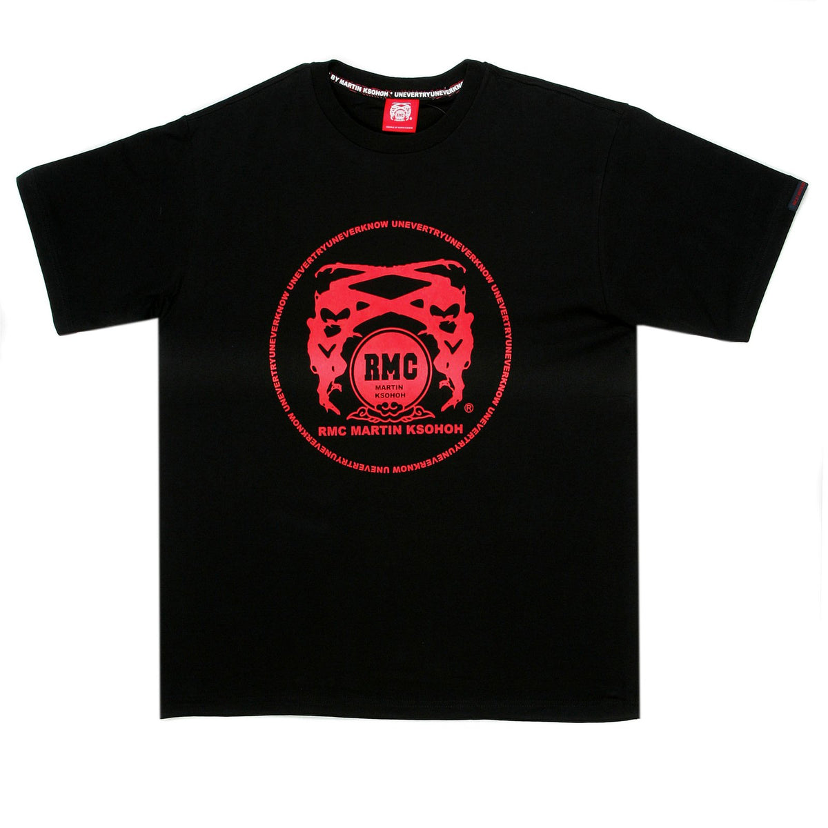 RMC MARTIN KSOHOH REGULAR FIT CREW NECK BLACK SHORT SLEEVE T-SHIRT WITH SCARLET RED LOGO PRINT REDM0130