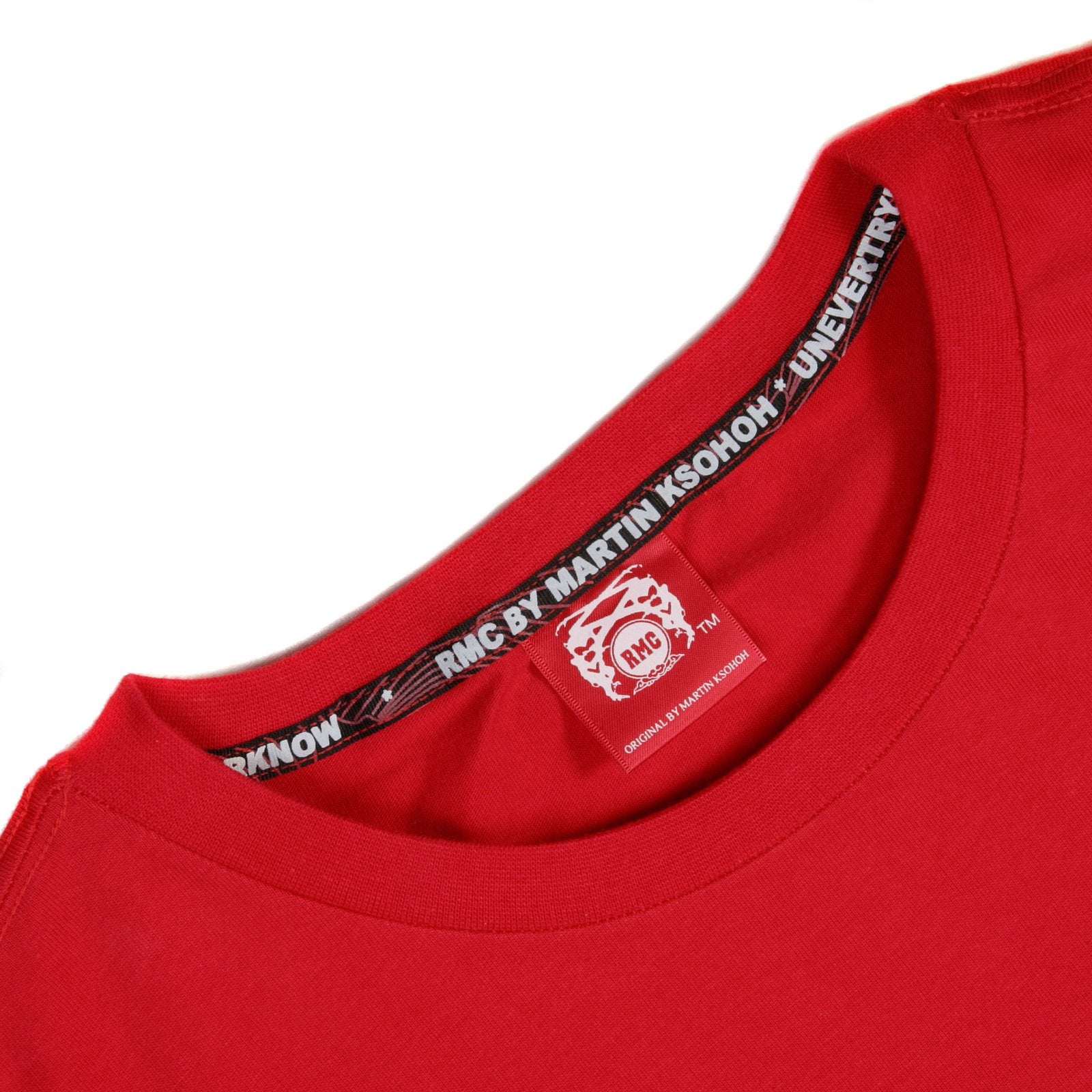 RMC JEANS RED 100% COTTON REGULAR FIT CREW NECK SHORT SLEEVE T-SHIRT WITH MASK PRINT REDM3477