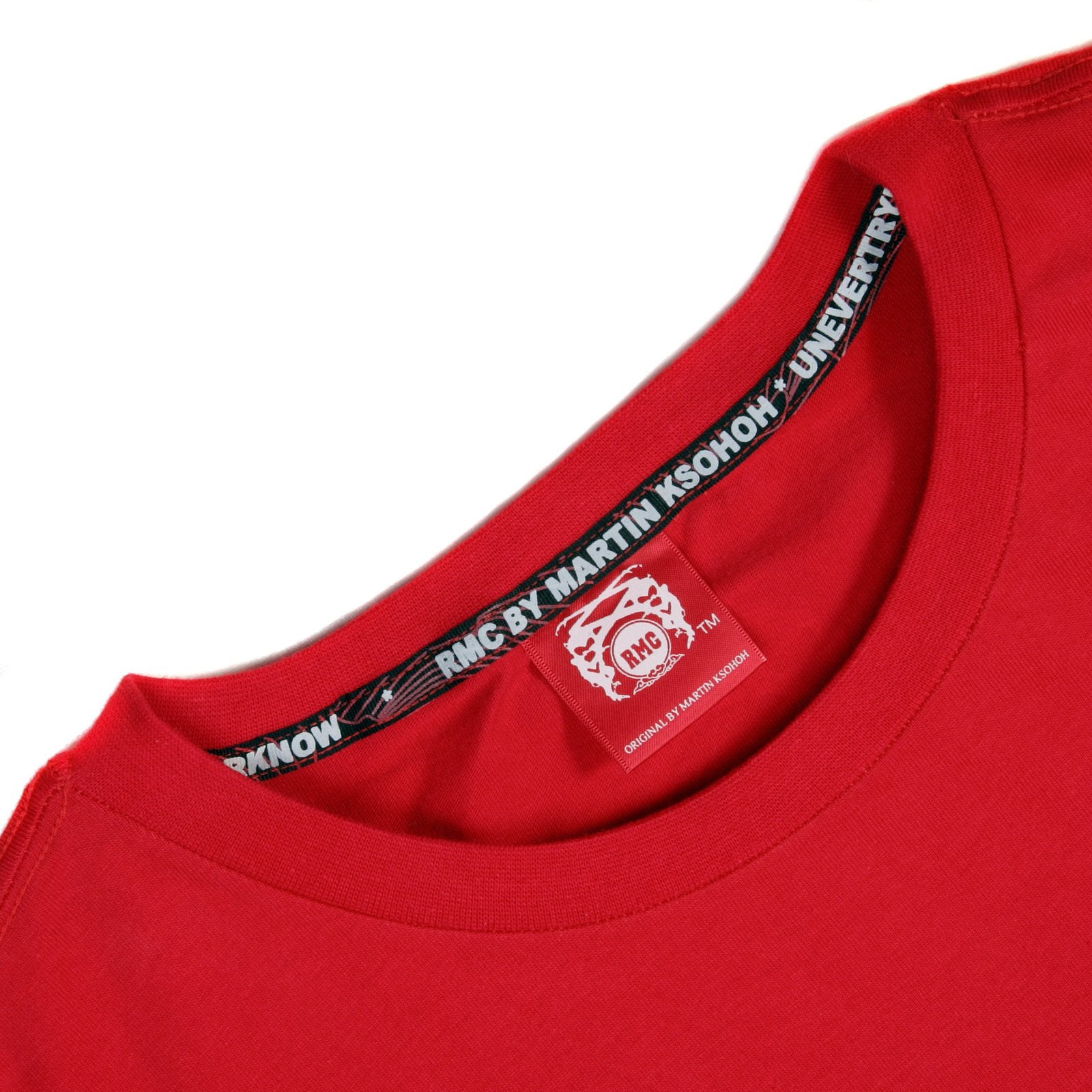 RMC JEANS 100% COTTON ENJOY RMC PRINTED REGULAR FIT SHORT SLEEVE CREW NECK T-SHIRT IN RED REDM3480