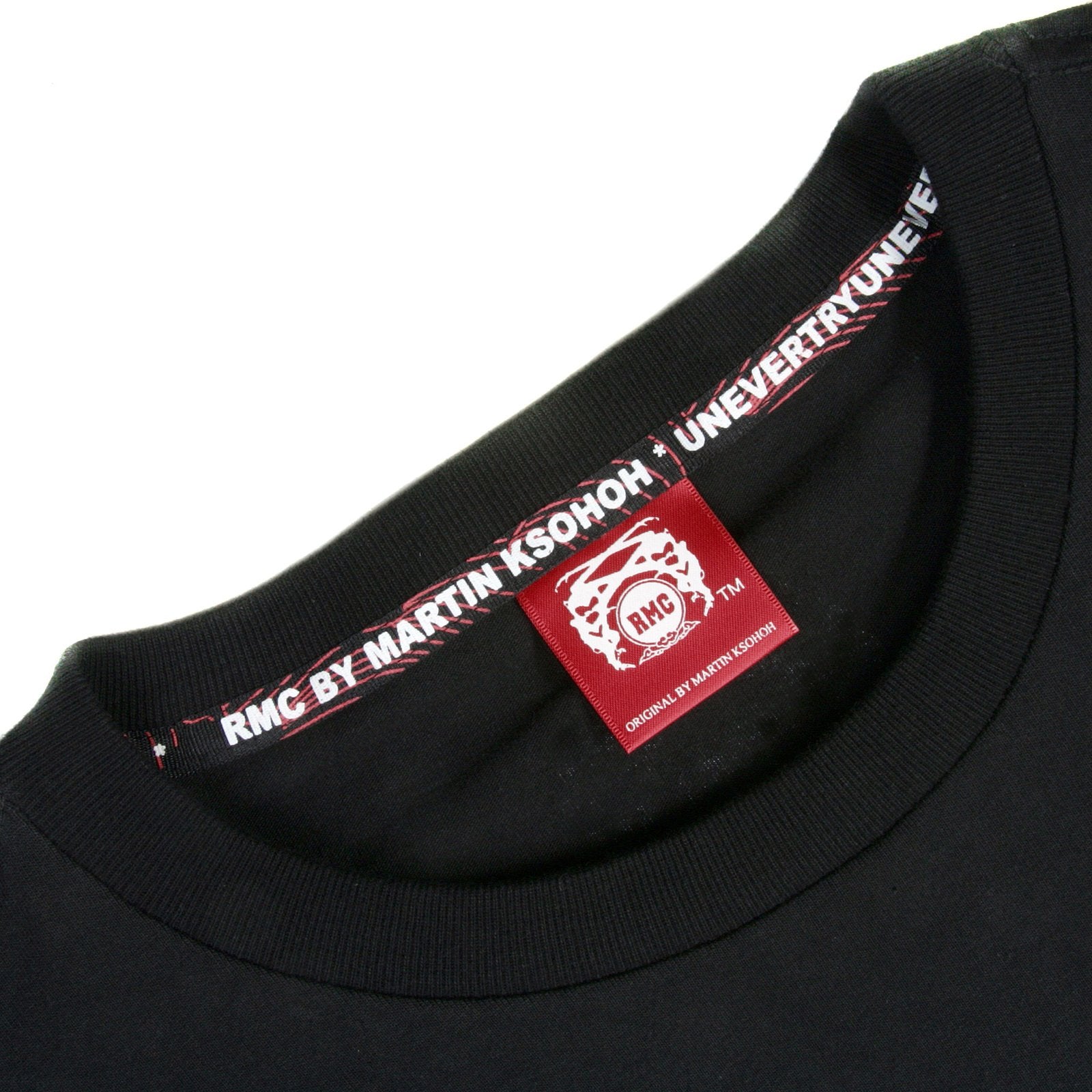 RMC JEANS RMC SCHOOL PRINTED REGULAR FIT SHORT SLEEVE CREWNECK BLACK T-SHIRT FOR MEN REDM3501