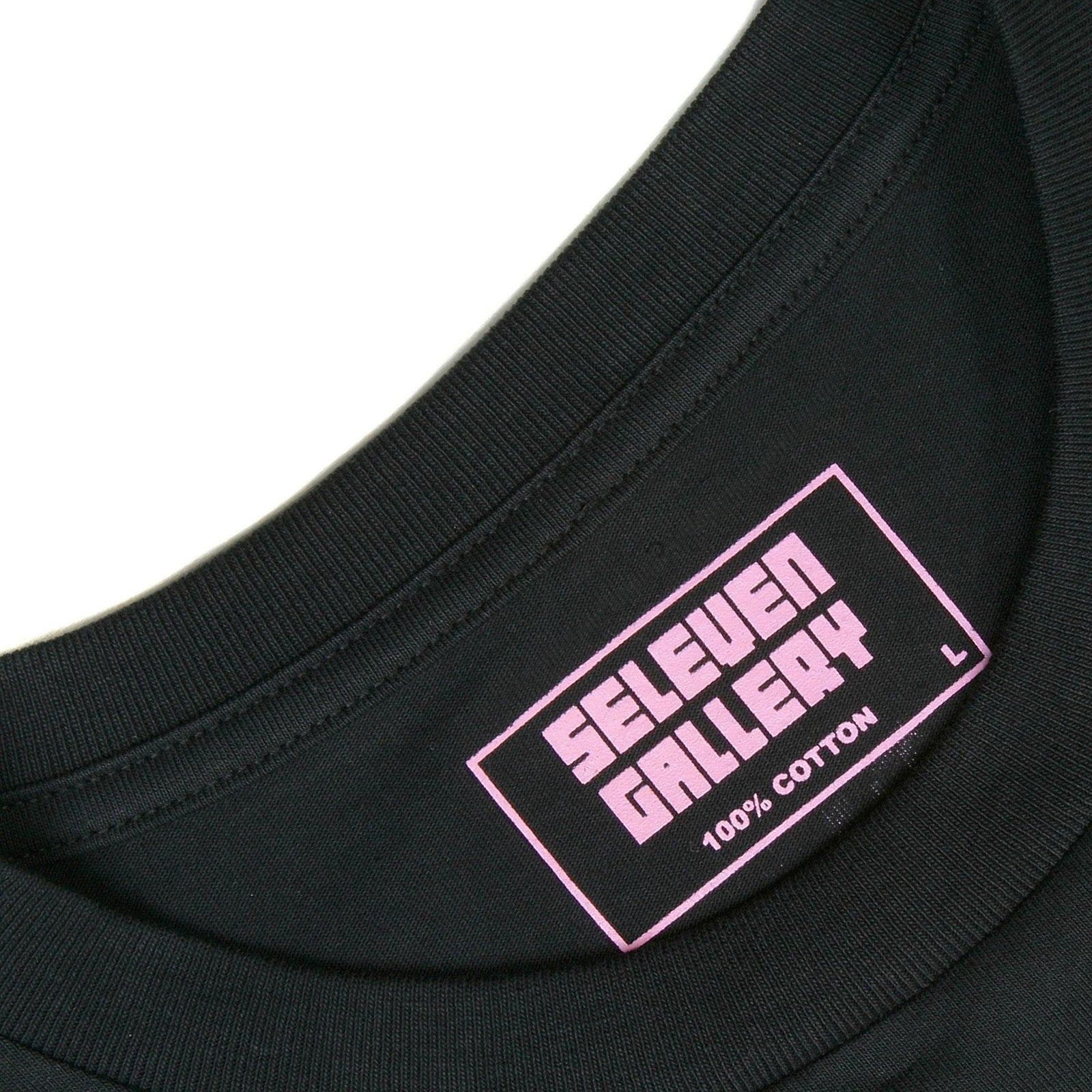 RMC JEANS X YOROPIKO COLLECTORS ITEM LIMITED EDITION REGULAR FIT PINK SELEVEN T-SHIRT IN BLACK YORO3778