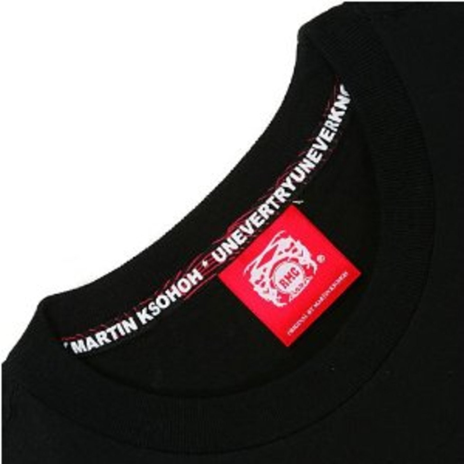 RMC JEANS REGULAR FIT SHORT SLEEVE CREW NECK BLACK T SHIRT FOR MEN WITH SAMURAI MONKEY PRINT REDM0049