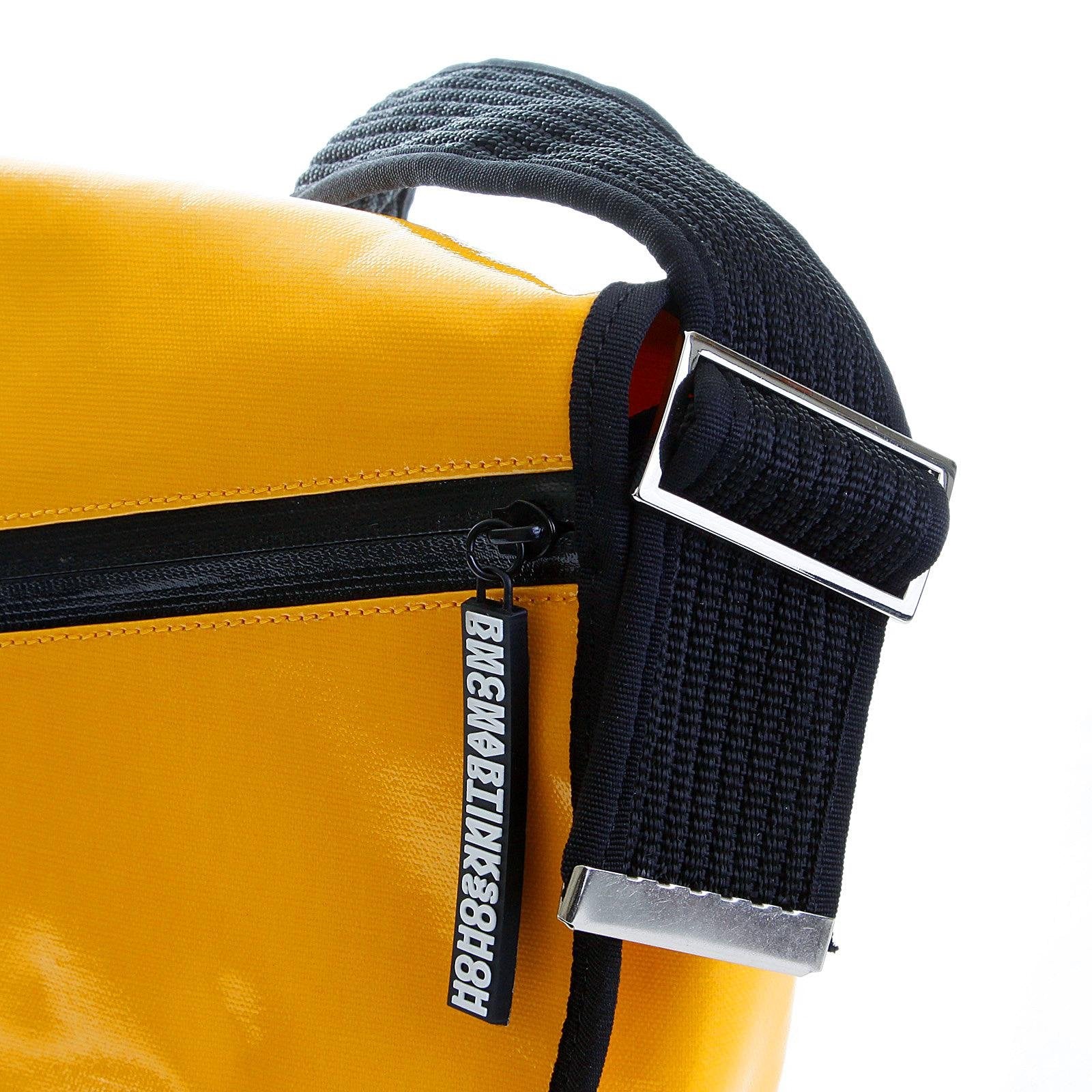 RMC MKWS UNISEX LARGE AMBER PVC LAMINATED CANVAS FASHION CYCLIST BAG WITH SHOULDER STRAP REDM5549