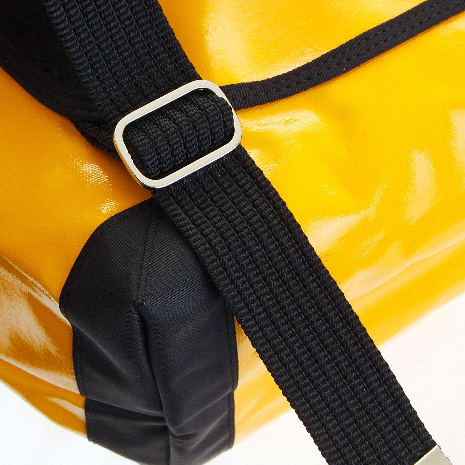 RMC MKWS UNISEX LARGE AMBER PVC LAMINATED CANVAS FASHION CYCLIST BAG WITH SHOULDER STRAP REDM5549