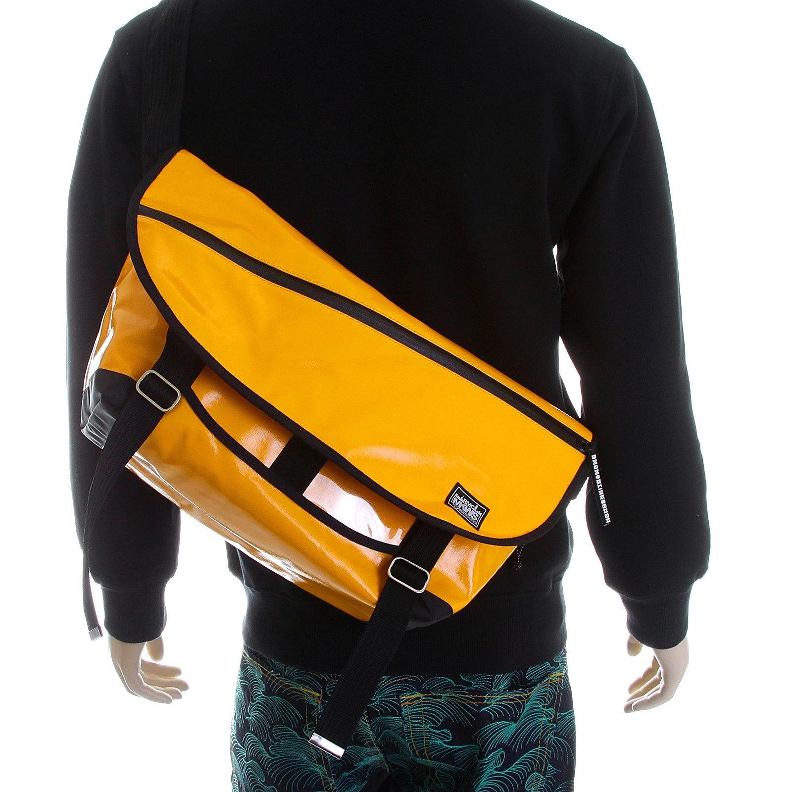 RMC MKWS UNISEX LARGE AMBER PVC LAMINATED CANVAS FASHION CYCLIST BAG WITH SHOULDER STRAP REDM5549